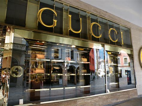 praha outlet Gucci